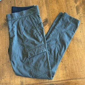 Athleta Trekkie Slim Fit Cargo Pants Size 8